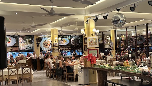 Massimo Italian Restaurant 5