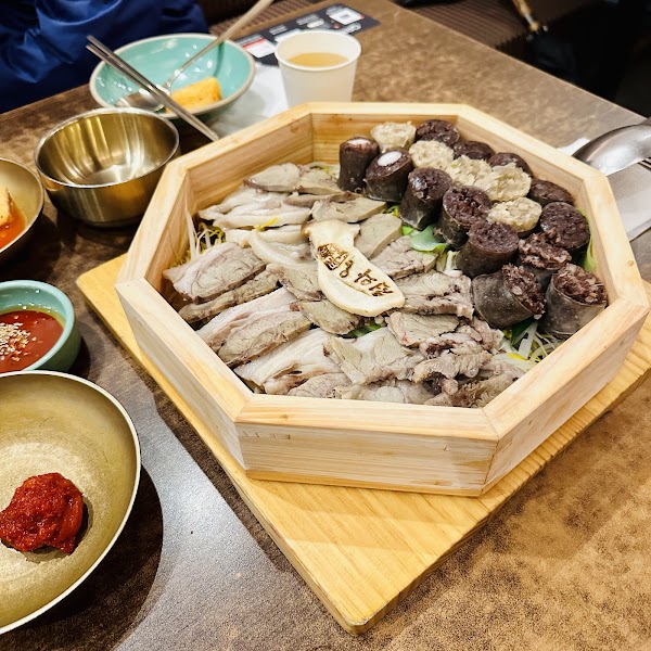 Cheongwaok 2