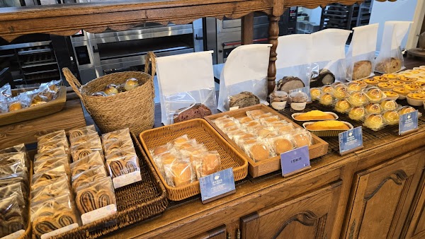 MamaLili Bakery