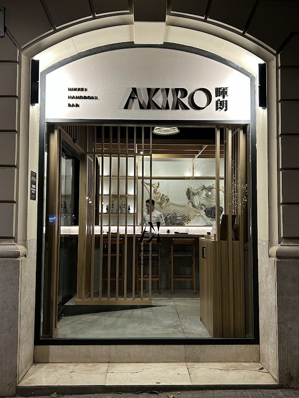 Akiro Hand Roll Bar