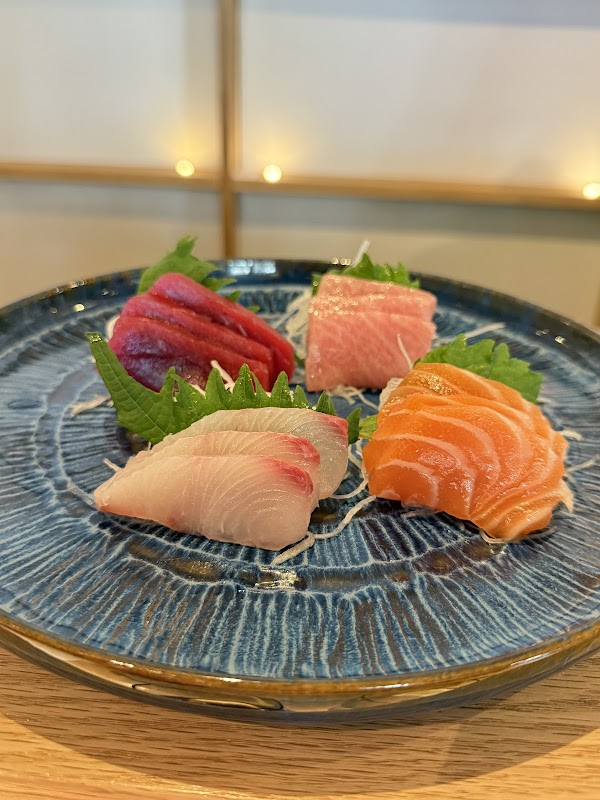 Akiro Hand Roll Bar 2