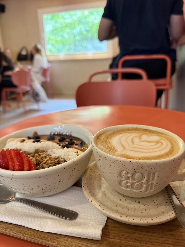 GOJI GOJI | Coffee shop, Juice, Açaï & Lunch 4