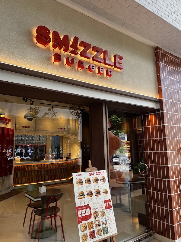 Smizzle Burger - Bambini Villa 5