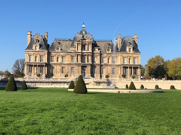 Maisons-Laffitte Castle 1