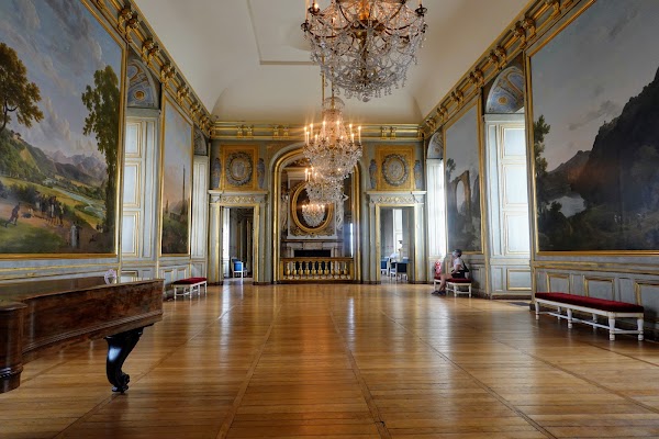 Maisons-Laffitte Castle 5