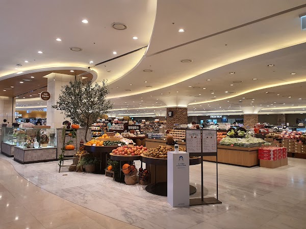 Hyundai Department Store 5