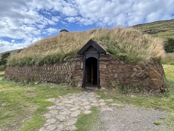 Eiríksstaðir - Viking Longhouse 5