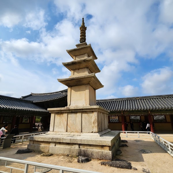 Seokgatap (Sakyamuni Pagoda)