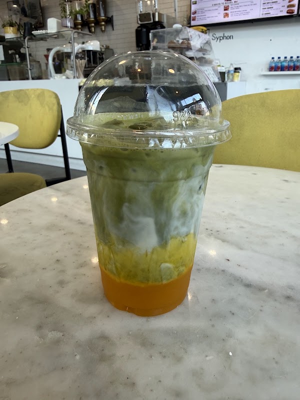UPFORDAYZ Cafe & Bakery 3