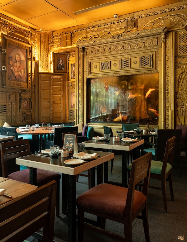 Tanatan Juhu - Kitchen & Bar