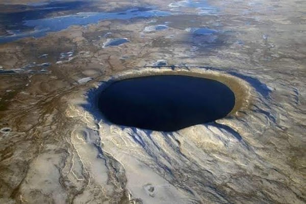 Pingualuit crater 1