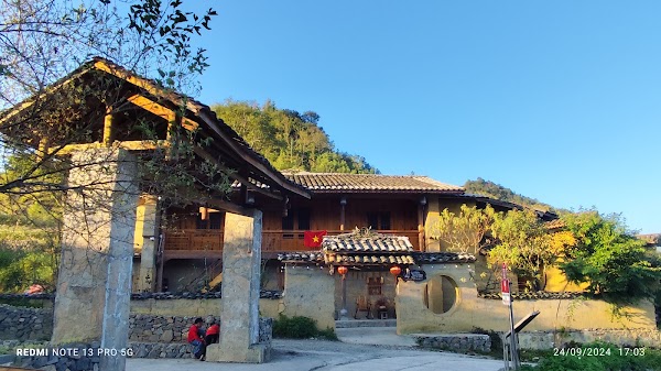 Làng Lô Lô Chải 4