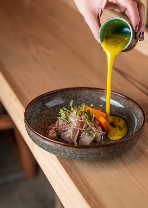 Akiro Hand Roll Bar 5