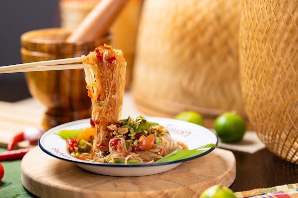 โฮแซว Isan Commons - อาหารอีสาน ย่านมหิดล เชียงใหม่ 3