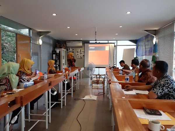 Plumeria Cafe & Creative Space