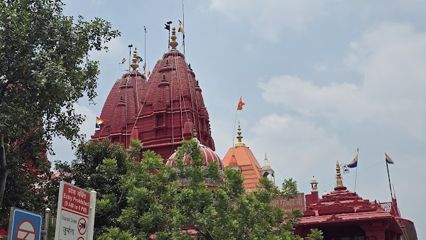 Shri Digambar Jain Atishay Kshetra Lal Mandir