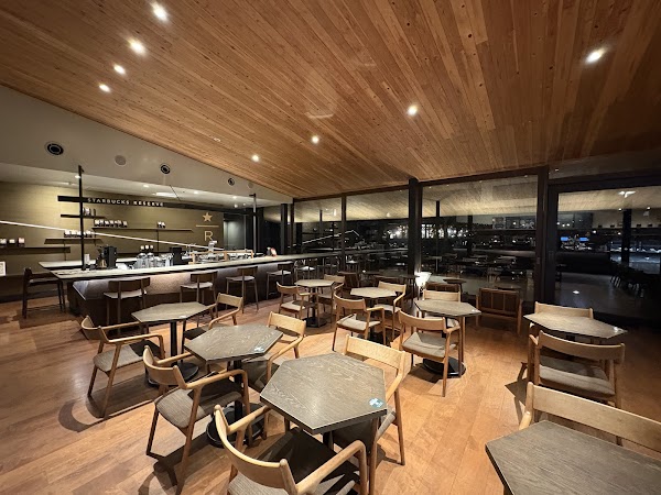 Starbucks Coffee - Kamakura Onari-machi
