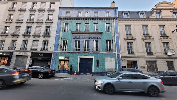 Immeuble en faïence 1