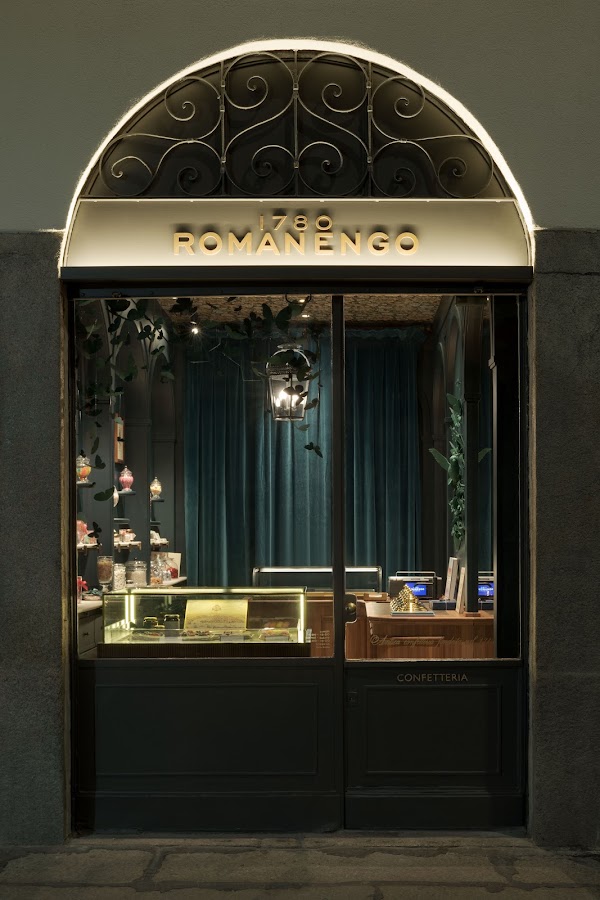 Confetteria Romanengo 1780 - Via Caminadella Milano
