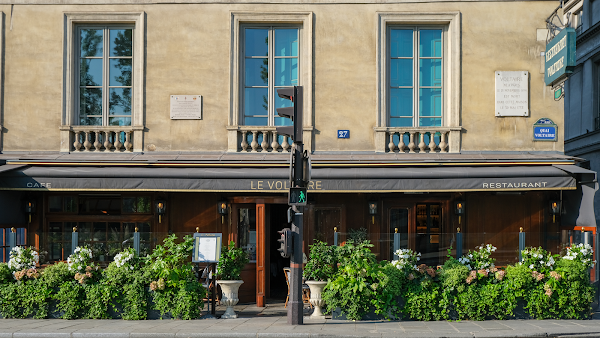 Le Voltaire 3