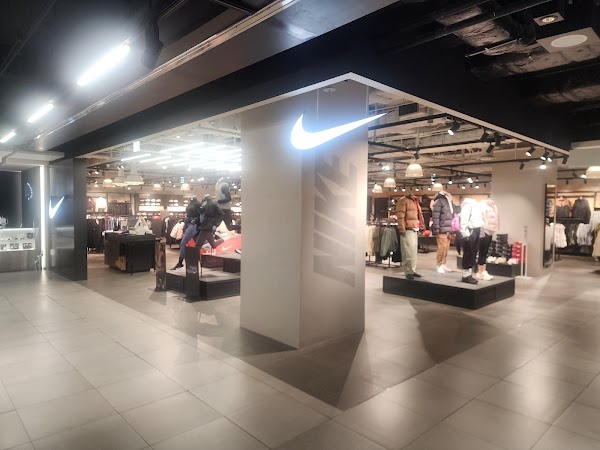 NIKE - Hyundai City Outlet Dongdaemun