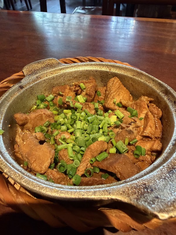 Cuc Gach Restaurant 3