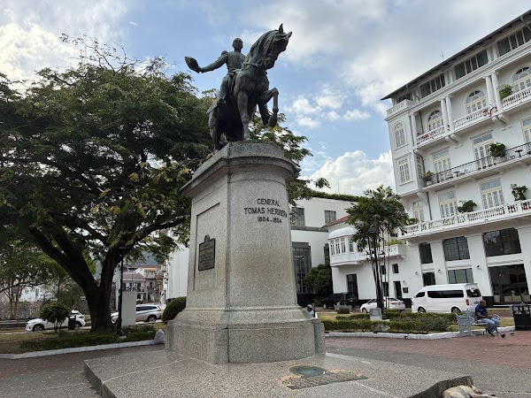 Plaza Herrera 5