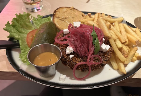 Black Tap Craft Burgers & Beer - Soho, London 4