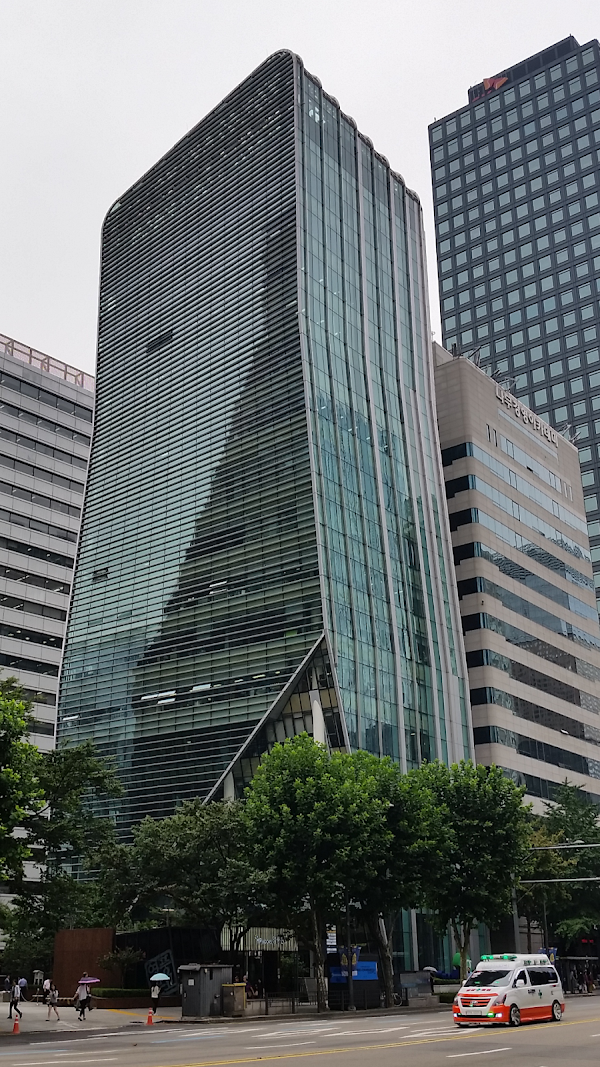 Seoul Global Center 4