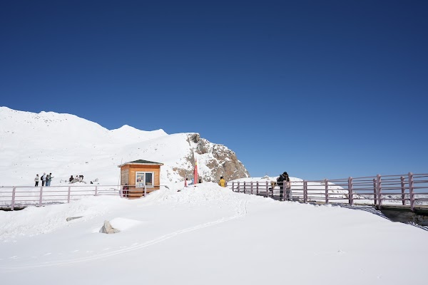Dagu Glacier Scenic Rsrt. Prkg. Lot
