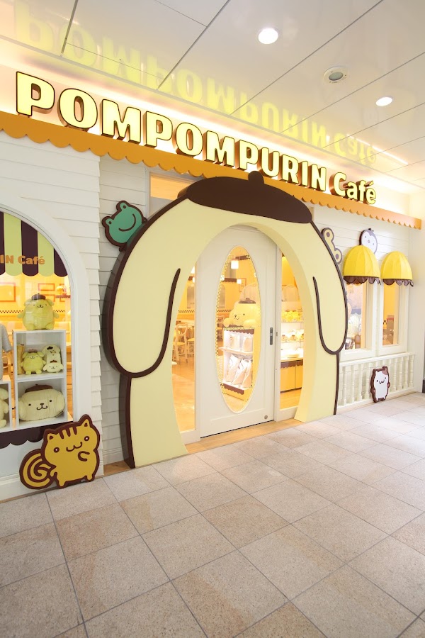 Pompompurin Cafe