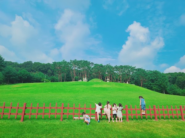 Yungneung and Geolleung Royal Tombs 2