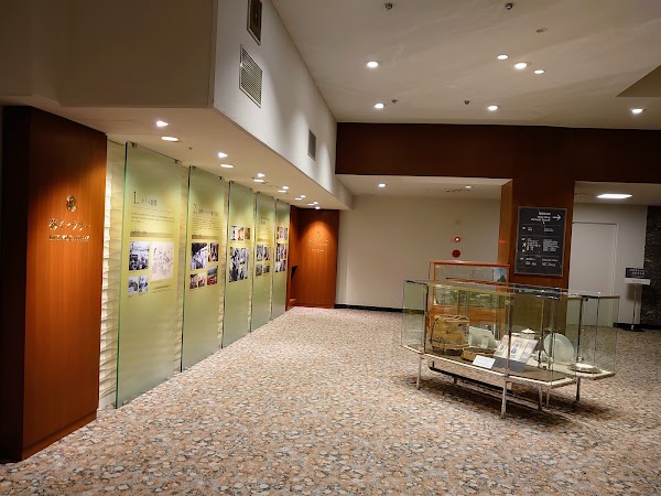 Miyako Gallery