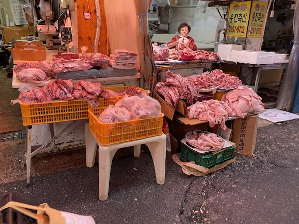 Majang Meat Market 5