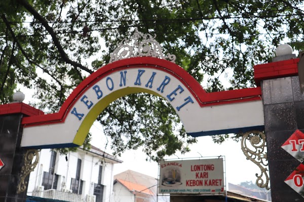 Lontong Kari Gang Kebon Karet