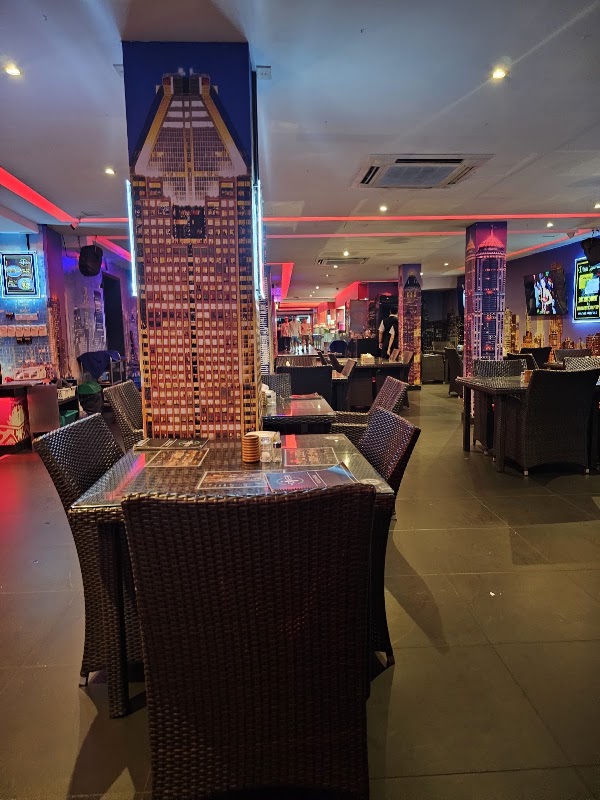 Club Insomnia - iBar 3