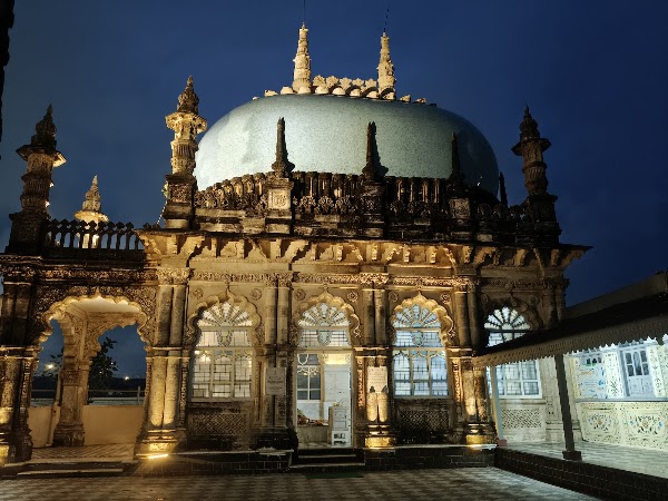 Ma Hajiani Dargah