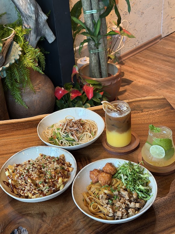 Linn Cafe 3
