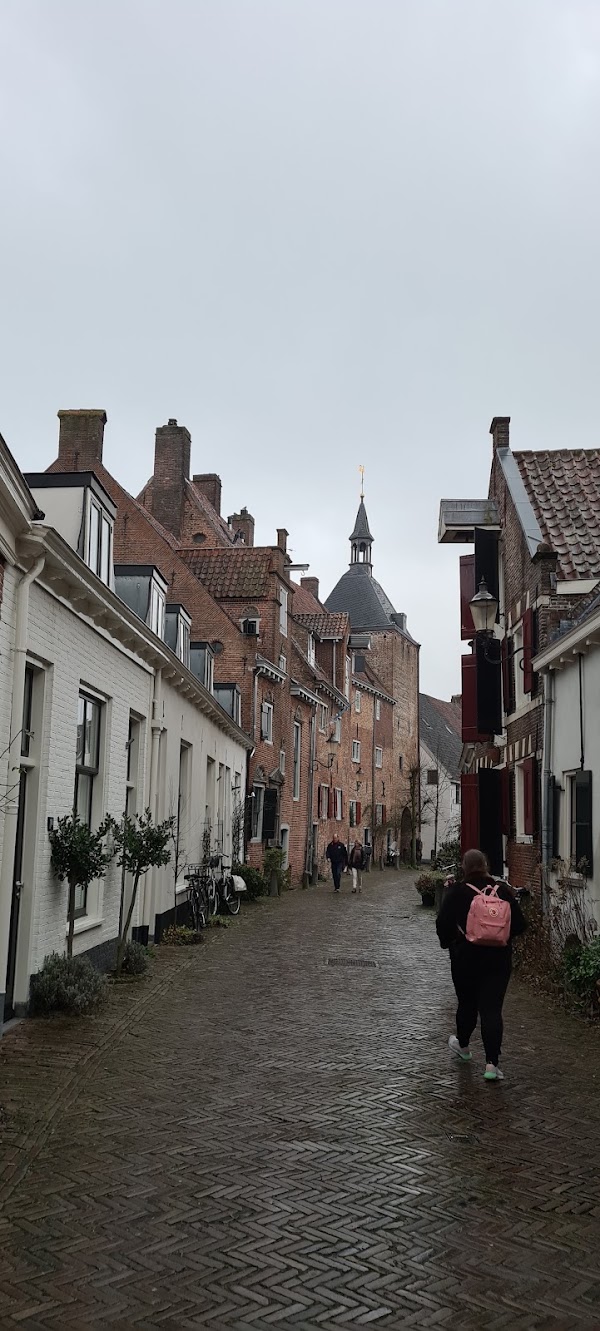 Muurhuizen 1