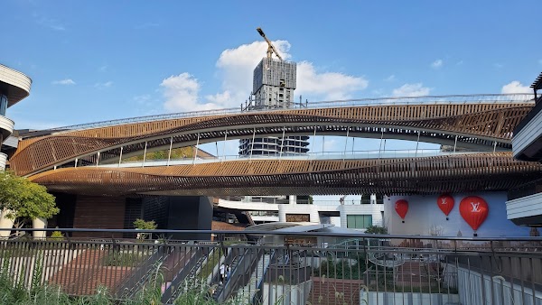 🇨🇳China 18