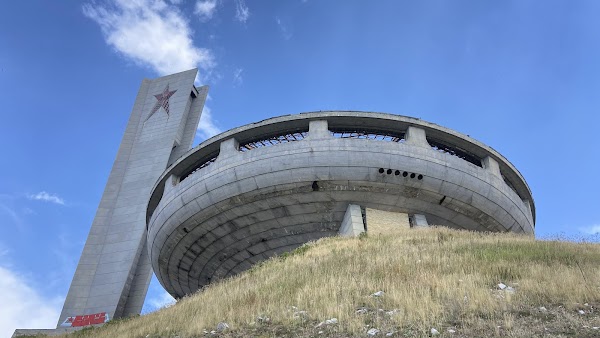 Паметник на Бузлуджа 4