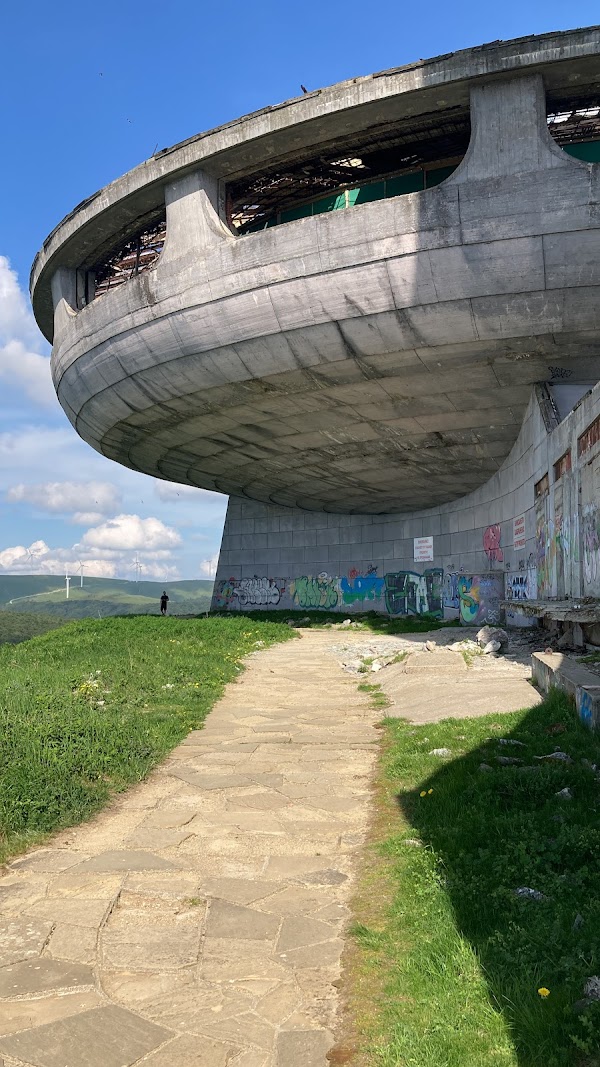 Паметник на Бузлуджа 2