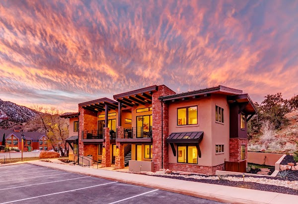 LaFave South: Luxury Rentals at Zion