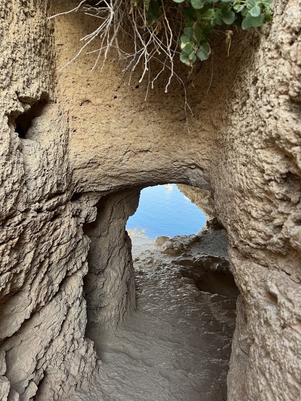 Mixta Cave 4