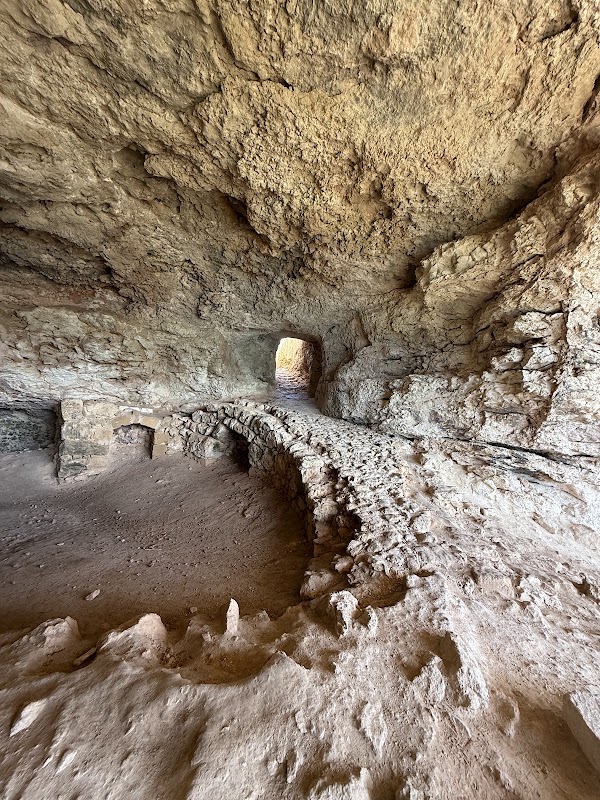 Mixta Cave 3
