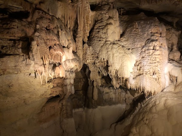 Natural Bridge Caverns
