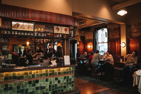 Albion Hotel Collingwood 1