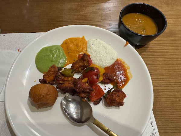 Chakraa Authentic Indian Restaurant 4