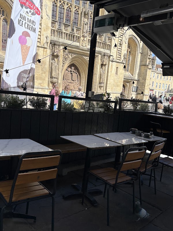 Mjölk Café & Bakery 2