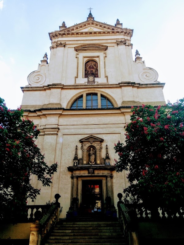 Hellichova 3